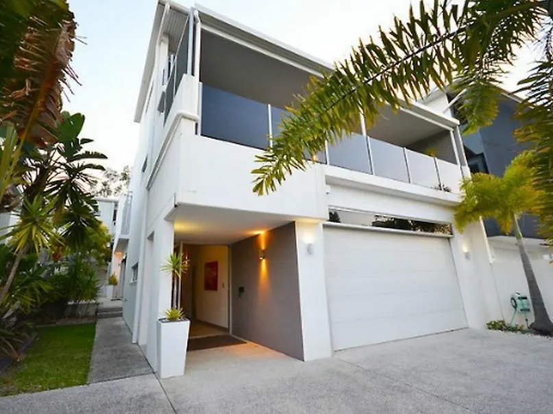 Alex Beach House Alexandra Headland
